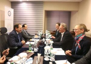 جانب من المباحثات