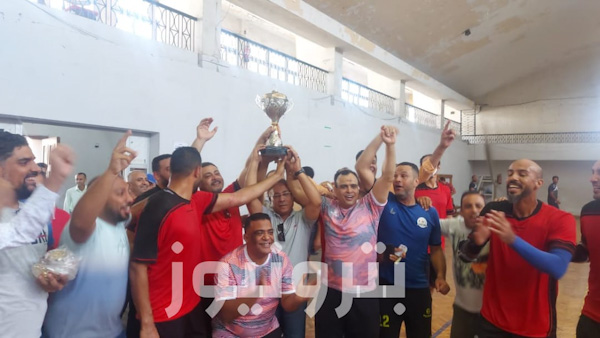 فريق شركة النصر للبترول يحتفل بالحصول على كأس البطولة و الميدالية الذهبية 