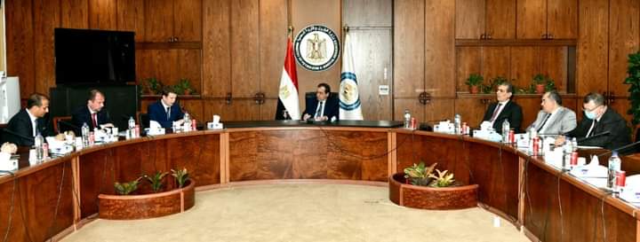 " وزير البترول " يبحث مع " لوك أويل " زيادة حجم أعمالها في مصر