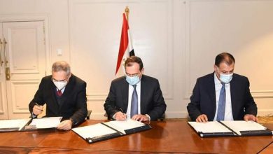 توقيع اتفاقية البحث البترول و الغاز في مصر بين هيئة البترول و إيني الإيطالية