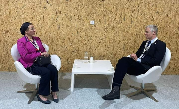 وزيرة البيئة تلتقي باللورد البريطاني جولد سيمث